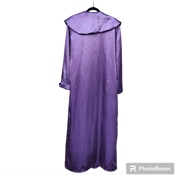 NWT Olivia  Lance women's Robe size medium - Picture 4 of 8